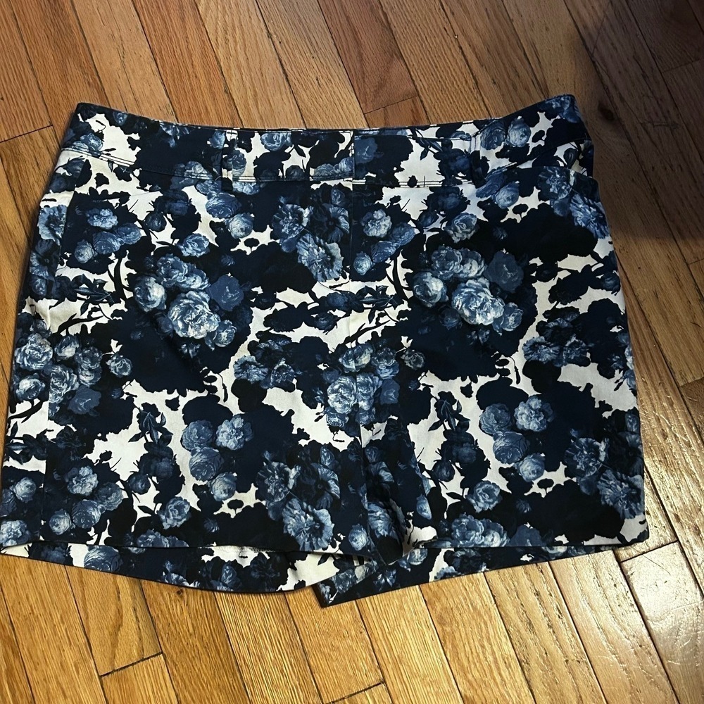 The‎ Limited Shorts size 16 Blue Floral All Over Print Stretch 40 X 5.5 T41-11